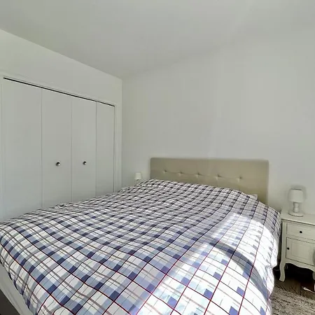 Beautiful Flat With Terrace Near Croisette Апартаменты