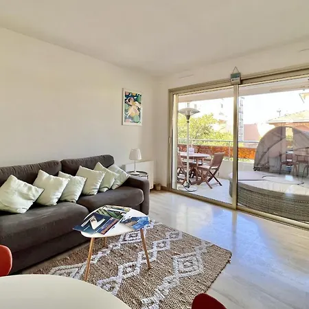 Апартаменты Beautiful Flat With Terrace Near Croisette Канны