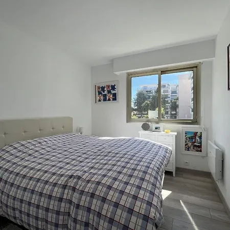 Апартаменты Beautiful Flat With Terrace Near Croisette *
